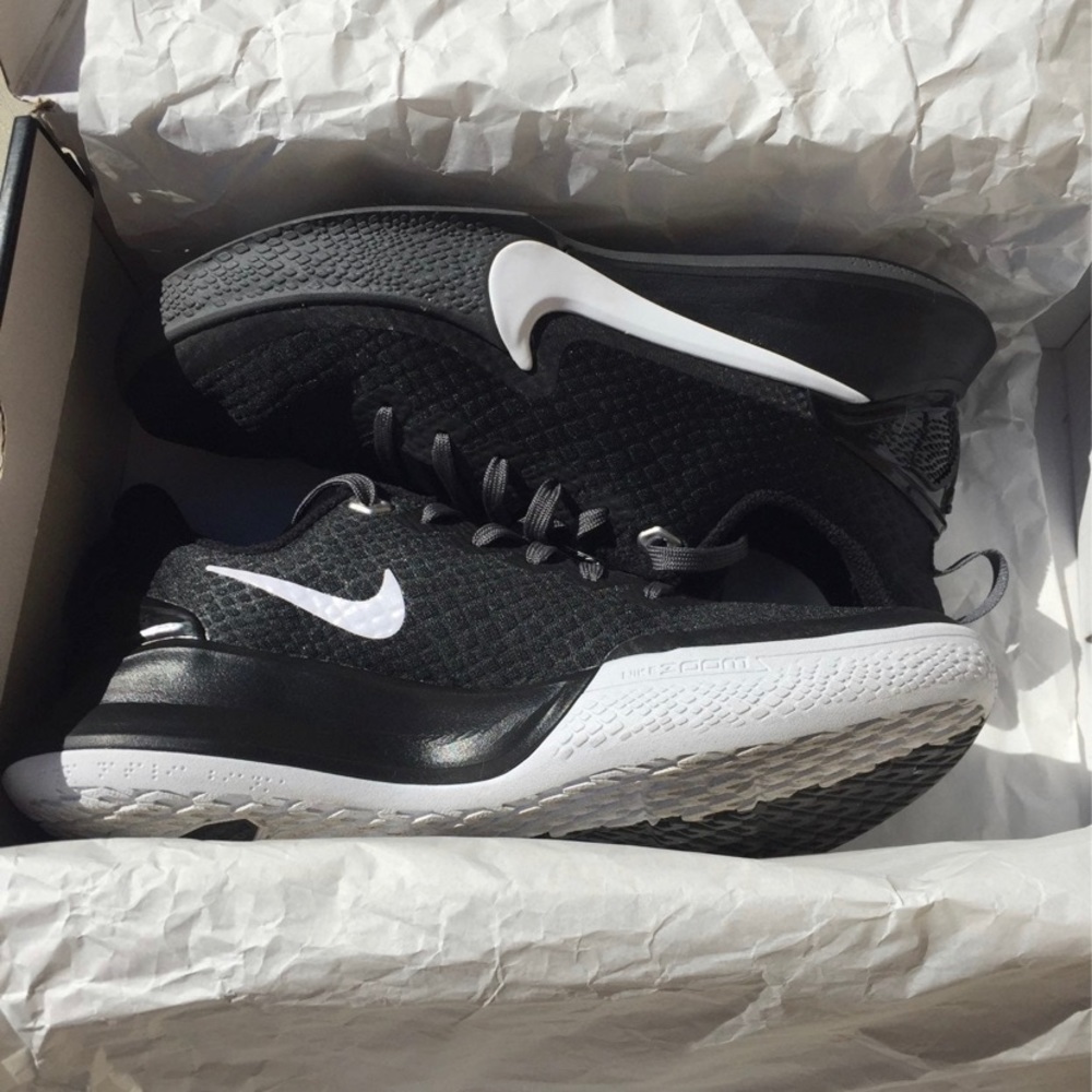 mamba focus basketball shoes